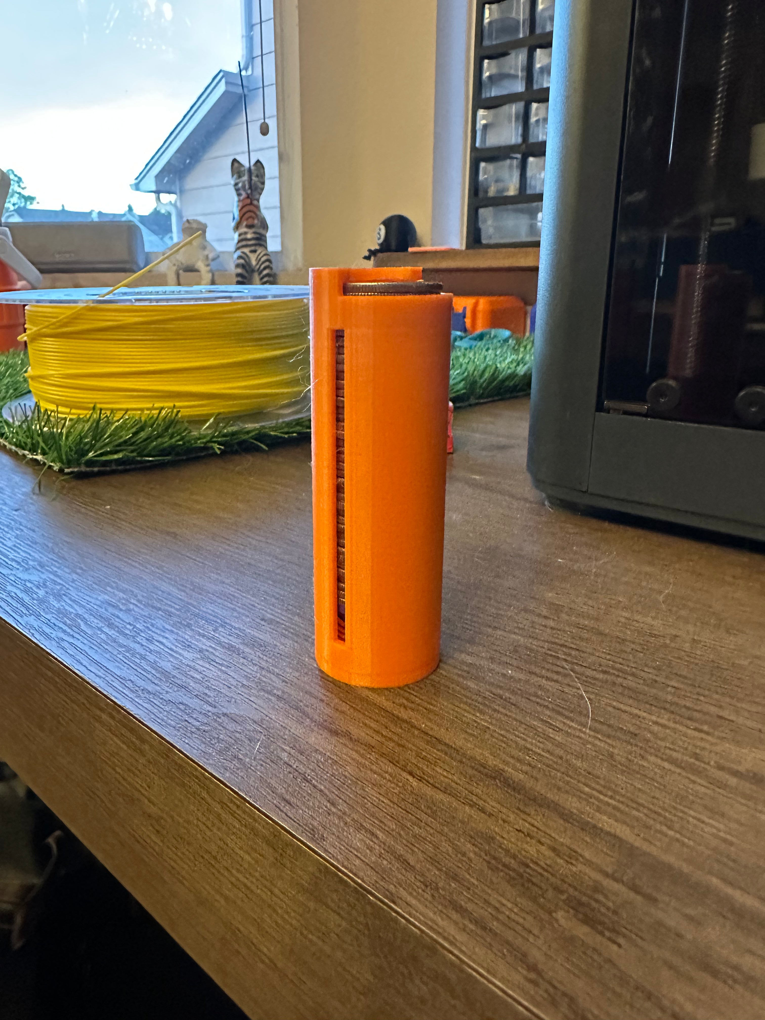 Quarter Holder & Dispenser